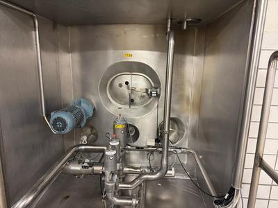 Overview picture of Weldholms DB3 s/s vertical storage tank 50.000L